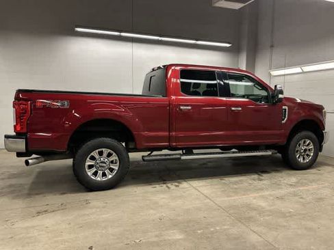Used 2019 Ford F250 XLT w/ XLT Premium Package image 3