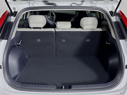 New 2025 Kia Niro EX Touring image 22