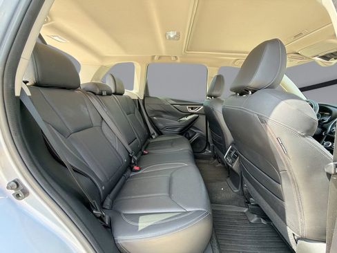 Used 2019 Subaru Forester Limited AWD/4WD image 17