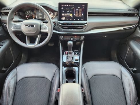 Certified 2025 Jeep Compass Trailhawk AWD/4WD image 26