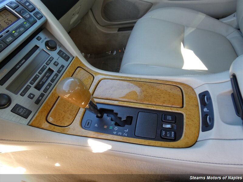 Used 2005 Lexus SC 430 Convertible RWD image 33