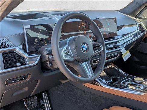New 2026 BMW X7 xDrive40i w/ M Sport Package image 3