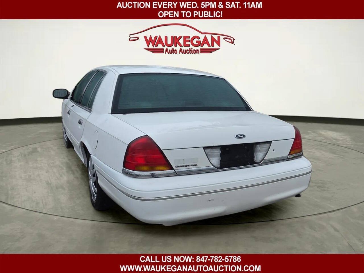 Used 2000 Ford Crown Victoria RWD image 4