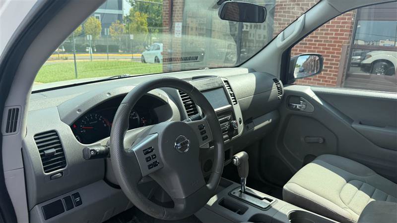 Used 2019 Nissan Frontier S RWD image 18