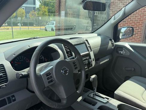 Used 2019 Nissan Frontier S RWD image 18