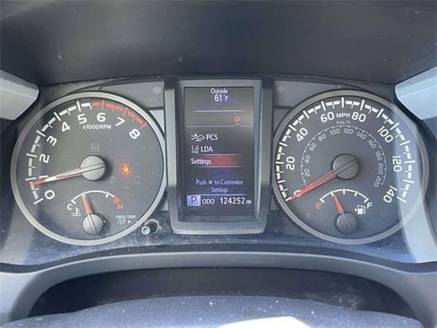 Used 2020 Toyota Tacoma SR5 image 19