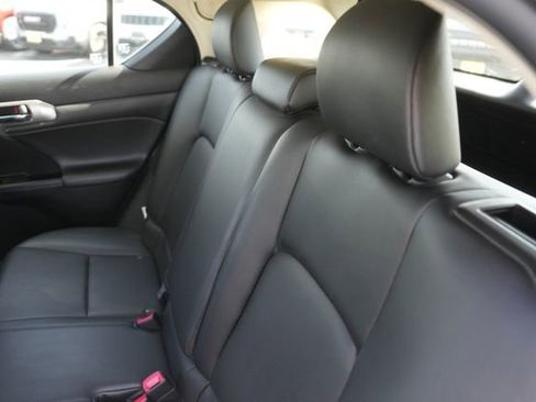 Used 2015 Lexus CT 200h w/ Seat Comfort Package image 14