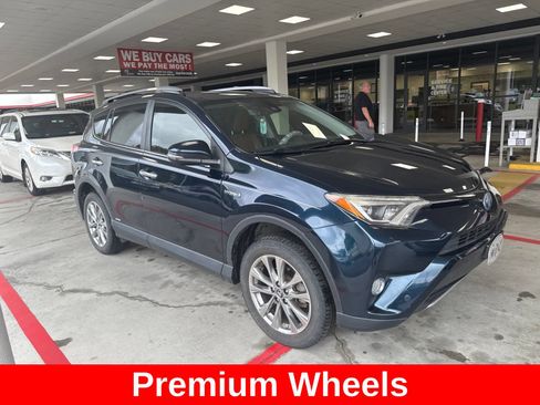 Used 2017 Toyota RAV4 Limited AWD/4WD image 13