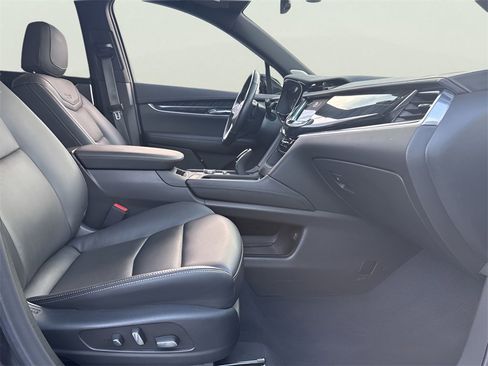 Certified 2022 Cadillac XT6 Premium Luxury w/ Technology Package image 20