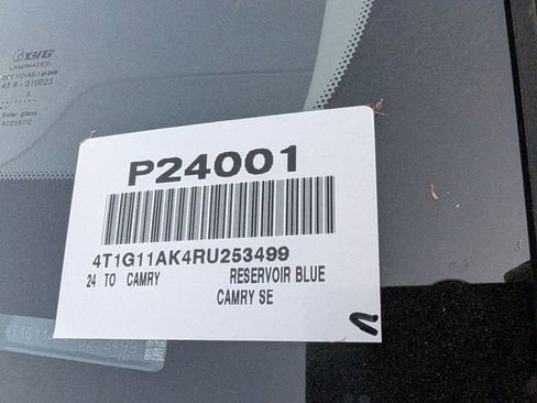 Used 2024 Toyota Camry SE image 34