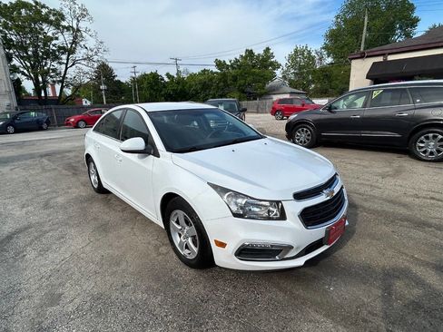 Used 2016 Chevrolet Cruze LT FWD image 15