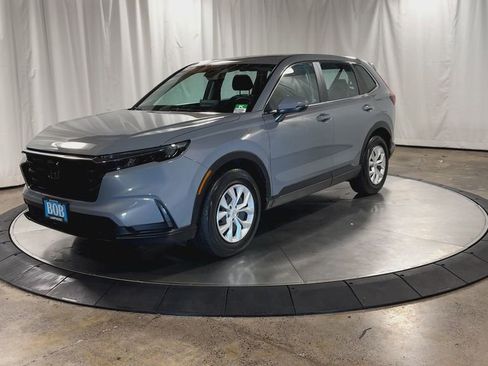 Used 2023 Honda CR-V LX image 6