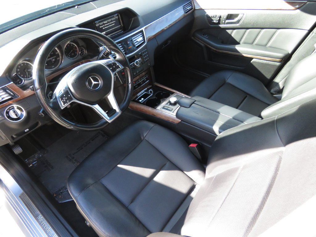 Used 2013 Mercedes-Benz E 350 4MATIC Sedan image 11