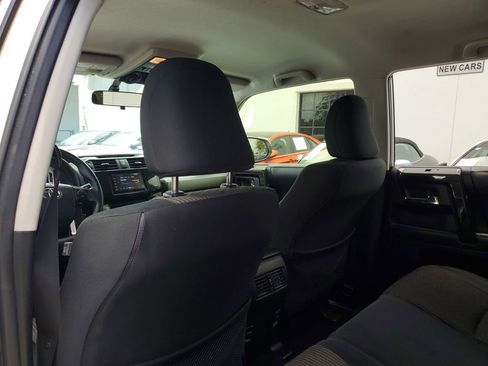 Used 2019 Toyota 4Runner TRD Off-Road AWD/4WD image 15