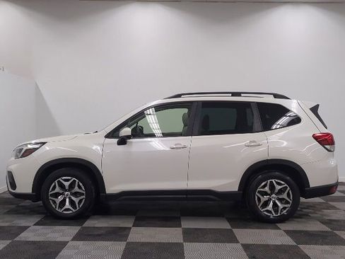Used 2021 Subaru Forester Premium AWD/4WD image 4