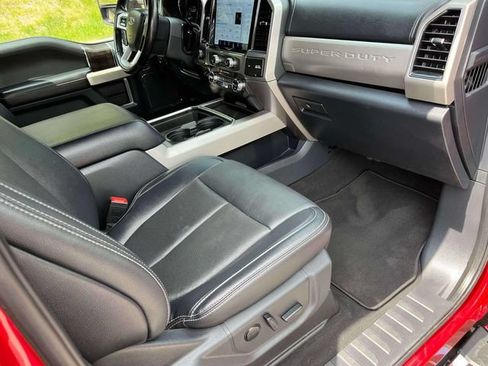 Used 2022 Ford F250 Lariat w/ Lariat Ultimate Package AWD/4WD image 23