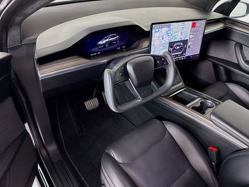 Used 2023 Tesla Model X AWD/4WD image 9