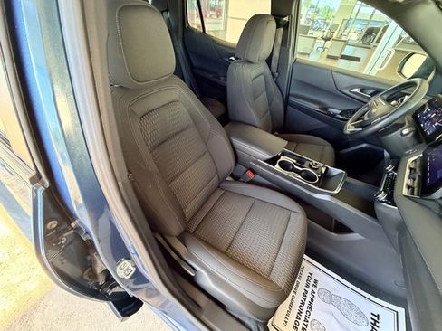 Used 2026 Chevrolet Equinox LT FWD image 23