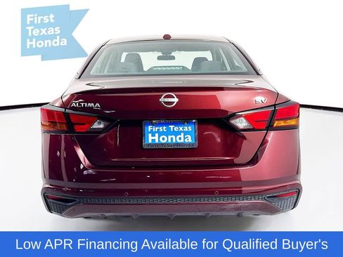 Used 2024 Nissan Altima 2.5 SV image 7
