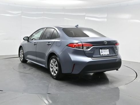 Used 2025 Toyota Corolla LE image 6