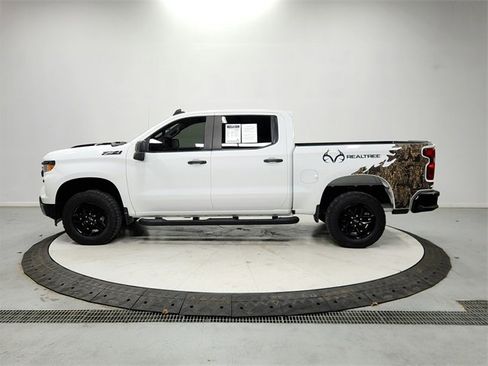 Used 2024 Chevrolet Silverado 1500 Custom Trail Boss w/ Realtree Special Edition image 4