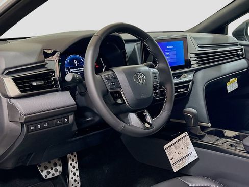 New 2026 Toyota Camry SE FWD image 10