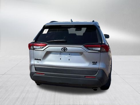 Used 2022 Toyota RAV4 XLE image 7