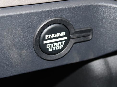 New 2025 Ford Bronco Outer Banks w/ Sasquatch Package image 39