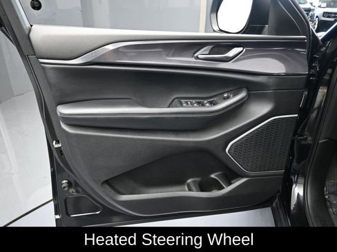 Used 2021 Jeep Grand Cherokee L Laredo w/ Luxury Tech Group I image 14