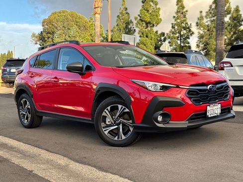 Used 2024 Subaru Crosstrek 2.0i Premium image 2