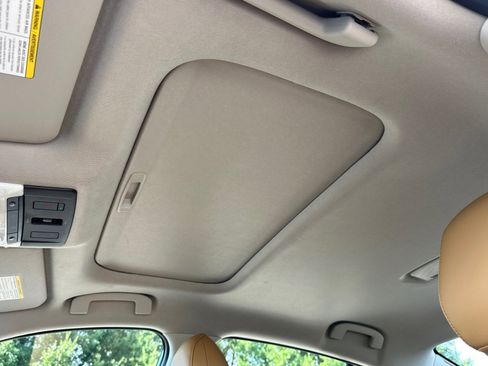 New 2025 Nissan Sentra SV w/ SV Premium Package image 32