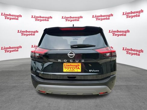 Used 2023 Nissan Rogue SV AWD/4WD image 23