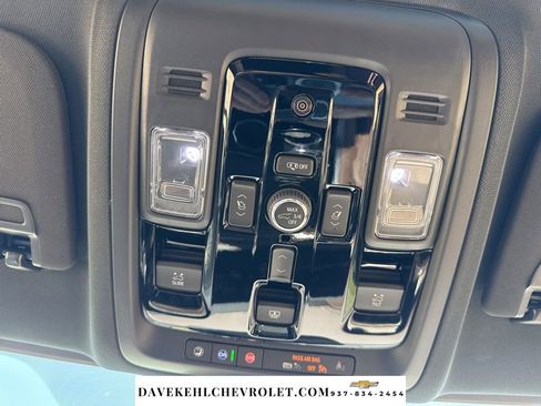 Used 2026 Chevrolet Suburban High Country w/ Sun And Tow Package AWD/4WD image 14