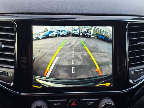 Used 2020 Jeep Grand Cherokee Altitude image 13