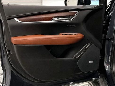 Used 2022 Cadillac XT5 Sportv w/ Technology Package image 21