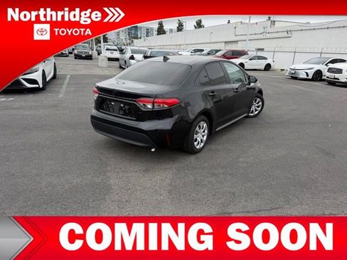 Certified 2025 Toyota Corolla LE image 4