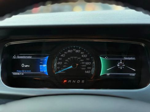 Used 2016 Ford Taurus SEL w/ Equipment Group 201A image 12