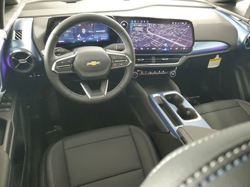 New 2026 Chevrolet Equinox EV LT image 15