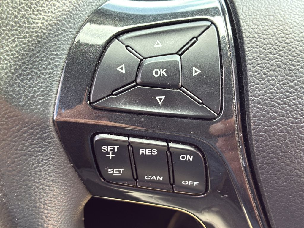 Used 2017 Ford Explorer XLT w/ Equipment Group 202A FWD image 36