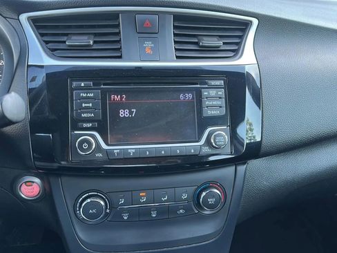 Used 2017 Nissan Sentra SV FWD image 22
