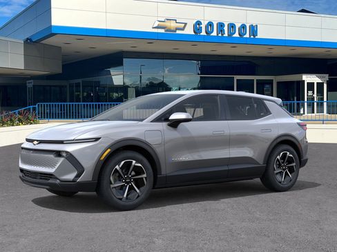 New 2026 Chevrolet Equinox EV LT image 2