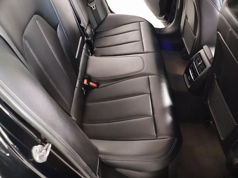 Used 2023 BMW 330i xDrive Sedan w/ Premium Package image 16