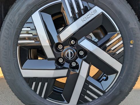 New 2026 Nissan Kicks SV FWD image 6