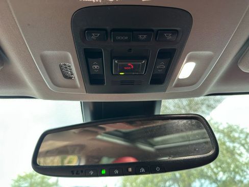 Used 2022 Toyota Camry XSE image 27