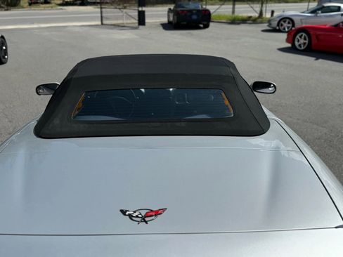 Used 1998 Chevrolet Corvette Convertible w/ Memory Pkg RWD image 7