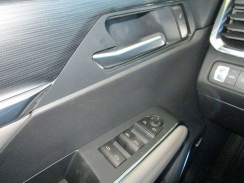 New 2026 GMC Acadia Elevation image 43