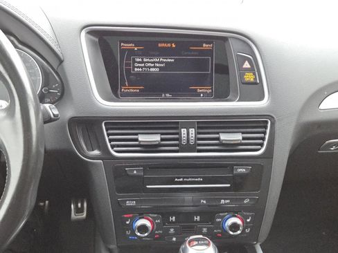 Used 2016 Audi SQ5 Premium Plus w/ Technology Package image 26