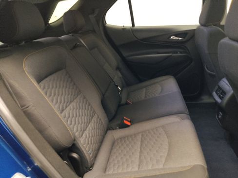 Used 2021 Chevrolet Equinox LT w/ LPO, Cargo Package AWD/4WD image 19