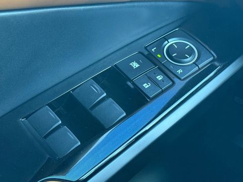 Used 2025 Lexus IS 300 F Sport w/ Accessory Package image 26