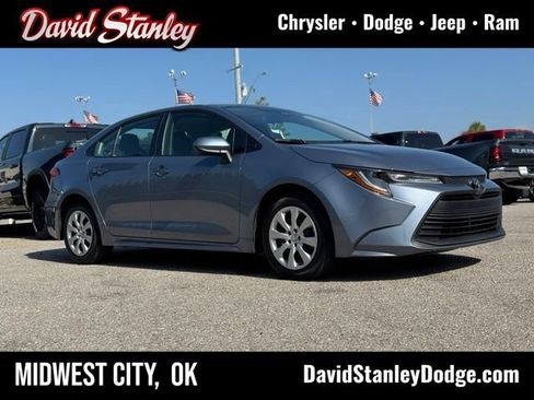 Used 2024 Toyota Corolla LE FWD image 1